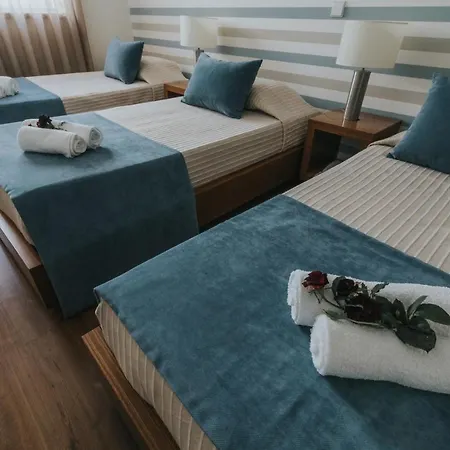 Nossa Senhora De Lurdes Готель 2*