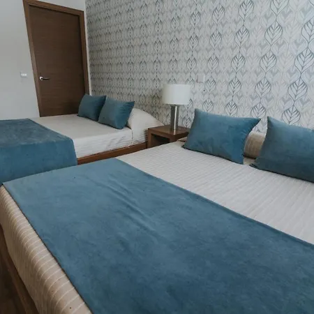 Nossa Senhora De Lurdes 2*