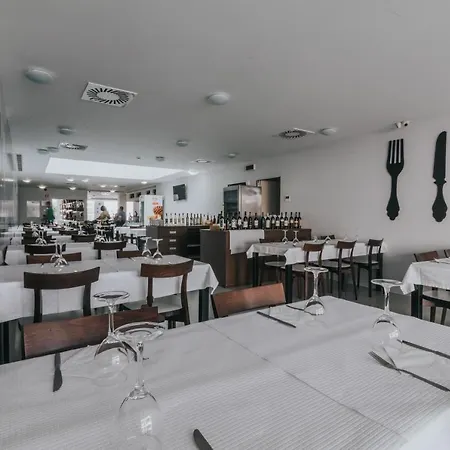 Nossa Senhora De Lurdes Фатіма