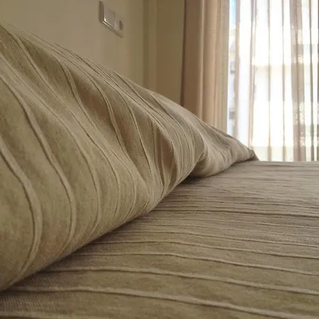 Nossa Senhora De Lurdes Готель