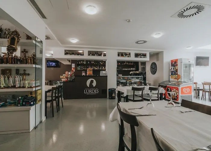 Nossa Senhora De Lurdes Hotell Fátima