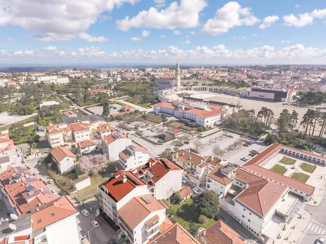 Nossa Senhora De Lurdes 2* Fátima